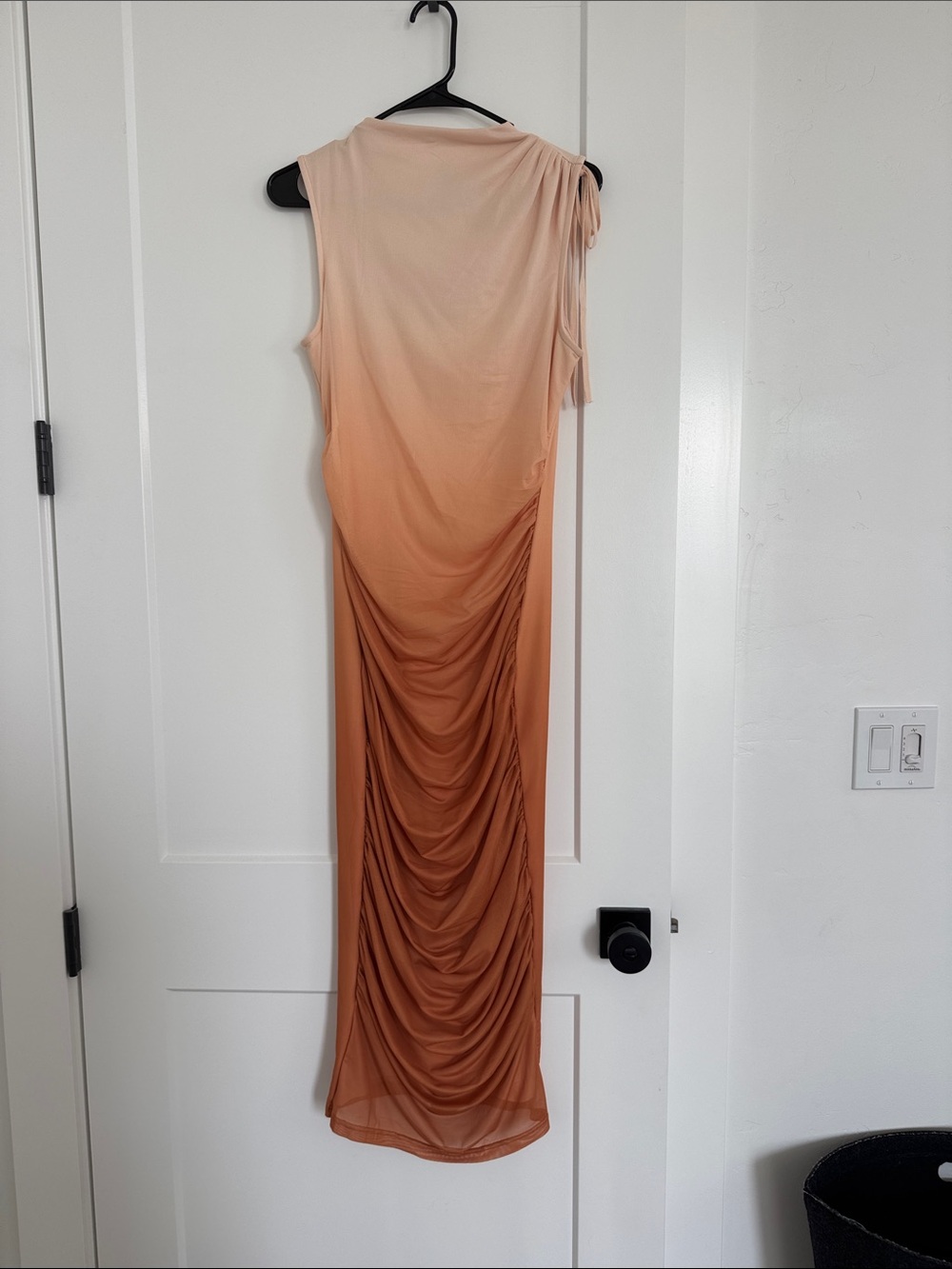 Sleeveless Ombre Ruched Bodycon Midi Dress in Orange and Tan